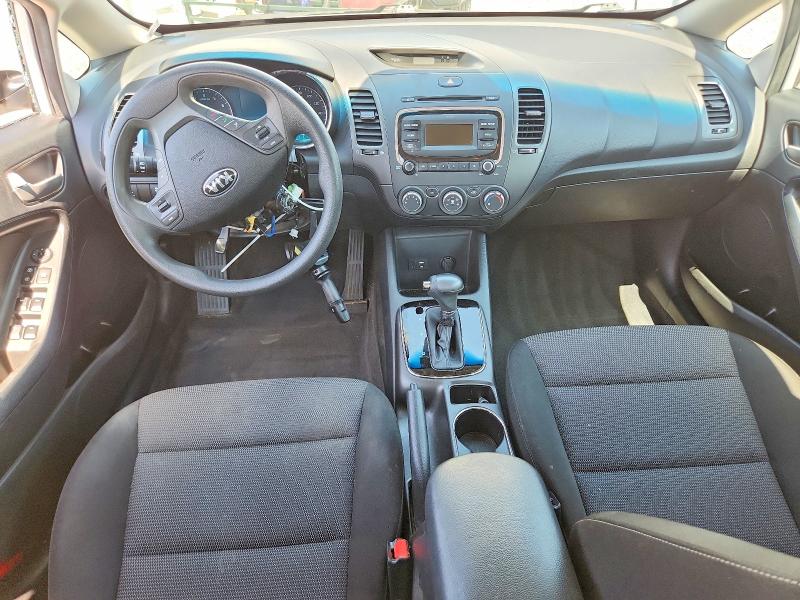Photo 8 from auction – 2017 KIA FORTE with VIN 3KPFK4A76HE017413