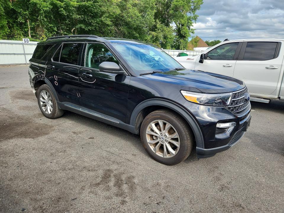 Photo 4 from auction – 2021 FORD EXPLORER with VIN 1FMSK8DH6MGC28563