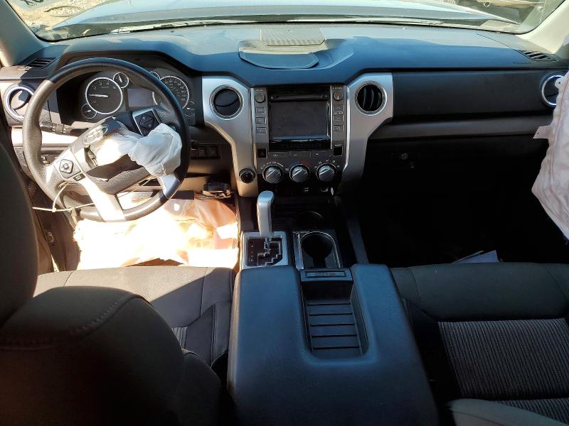 Photo 8 from auction – 2015 TOYOTA TUNDRA with VIN 5TFUW5F16FX451754