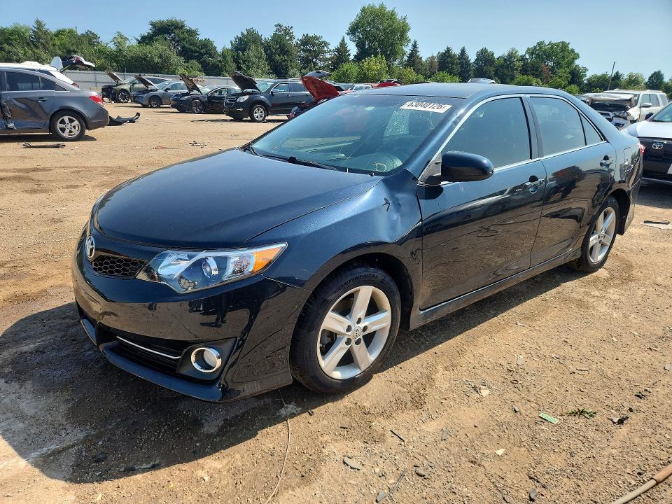 2014 TOYOTA CAMRY - Търг №63040126