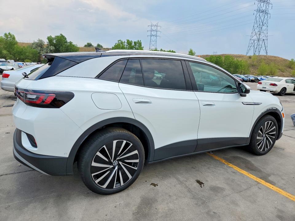 Photo 3 from auction – 2023 VOLKSWAGEN ID.4 with VIN 1V2JNPE8XPC043247