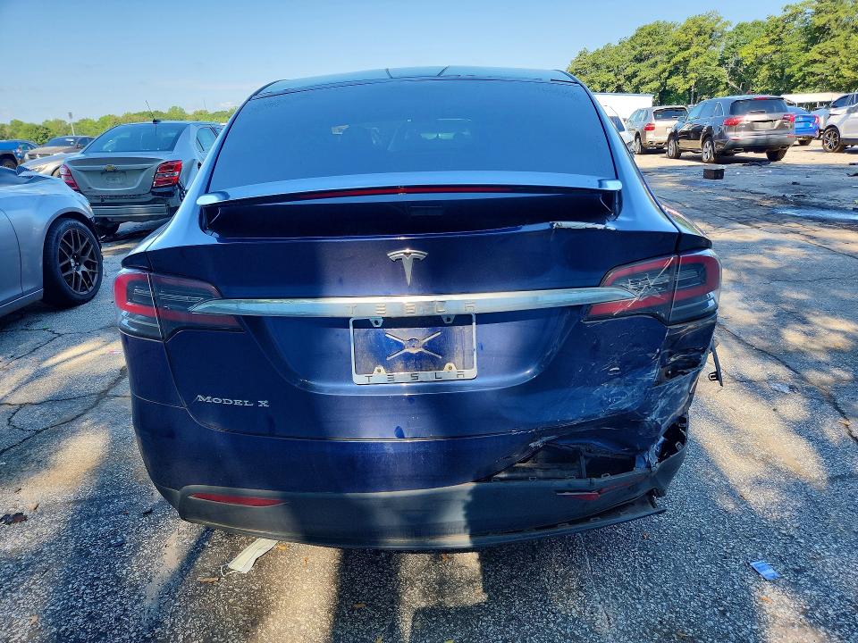 Photo 6 from auction – 2017 TESLA MODEL X with VIN 5YJXCBE2XHF077371