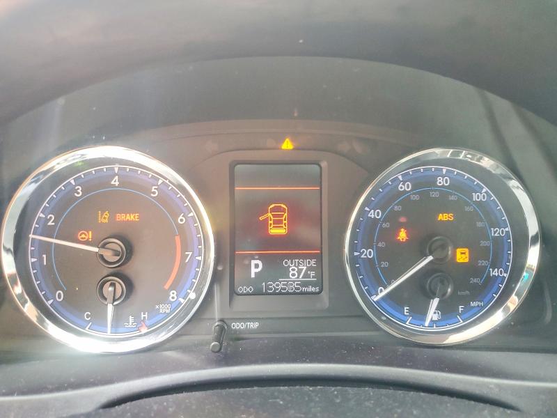 Photo 9 from auction – 2018 TOYOTA COROLLA with VIN 5YFBURHE7JP853715