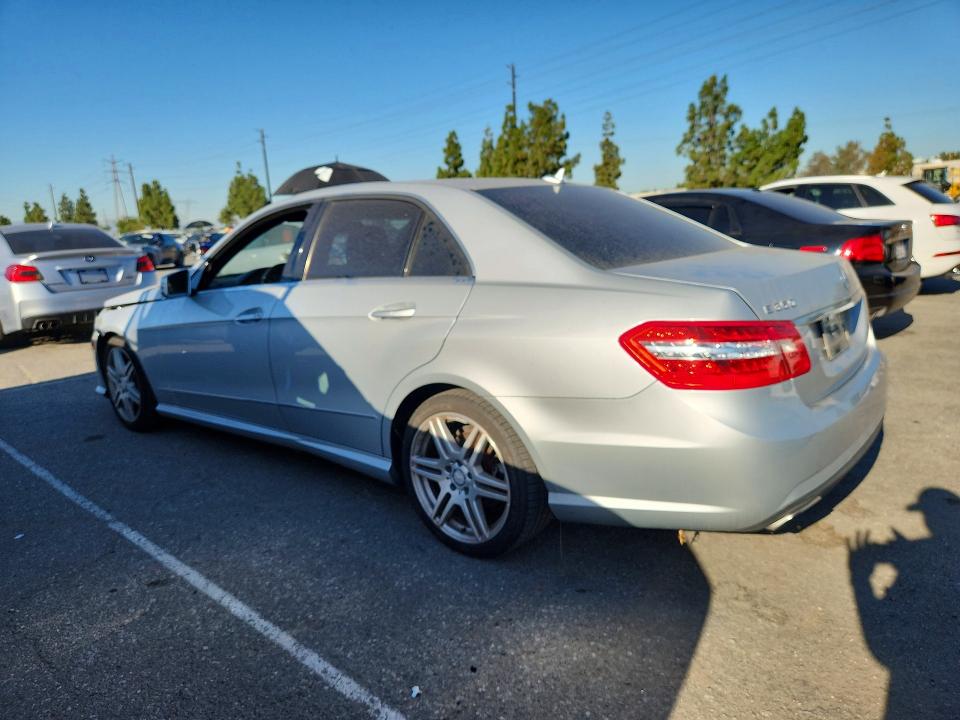 Photo 2 from auction – 2010 MERCEDES-BENZ E with VIN WDDHF5GB2AA143720