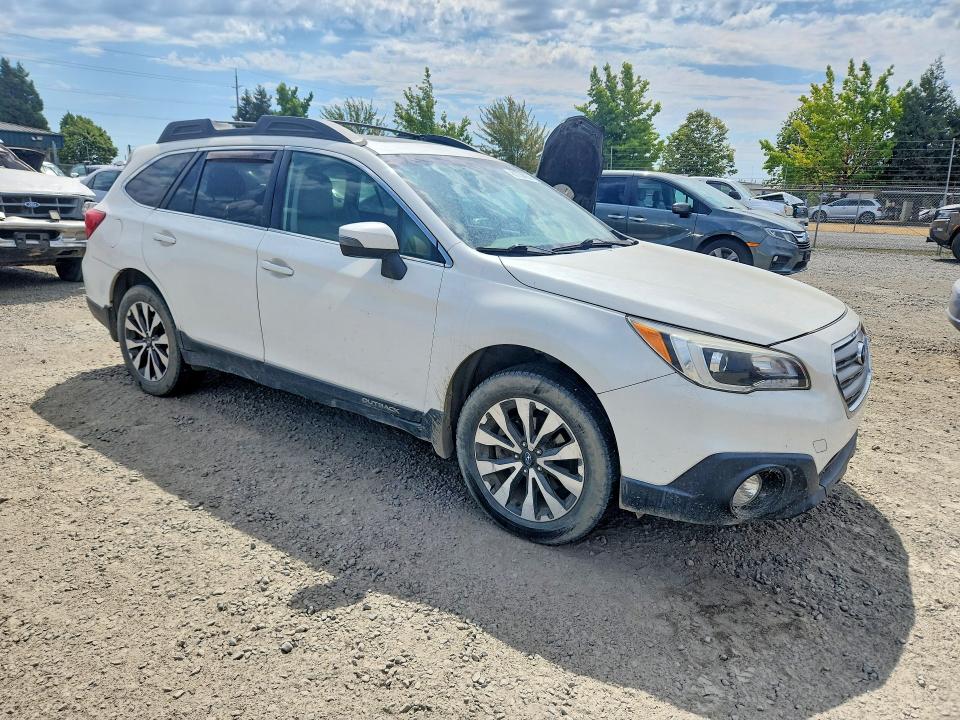 Photo 4 from auction – 2015 SUBARU OUTBACK with VIN 4S4BSENC2F3272071