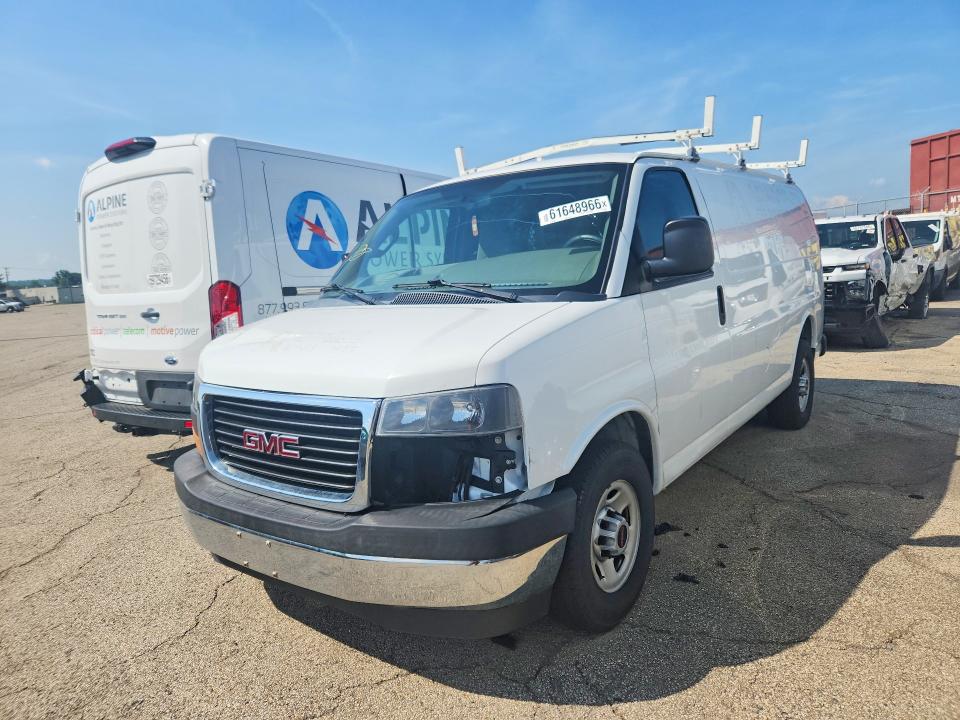GMC SAVANA 2017 with VIN 1GTW7AFF4H1913907 - Photo from auction