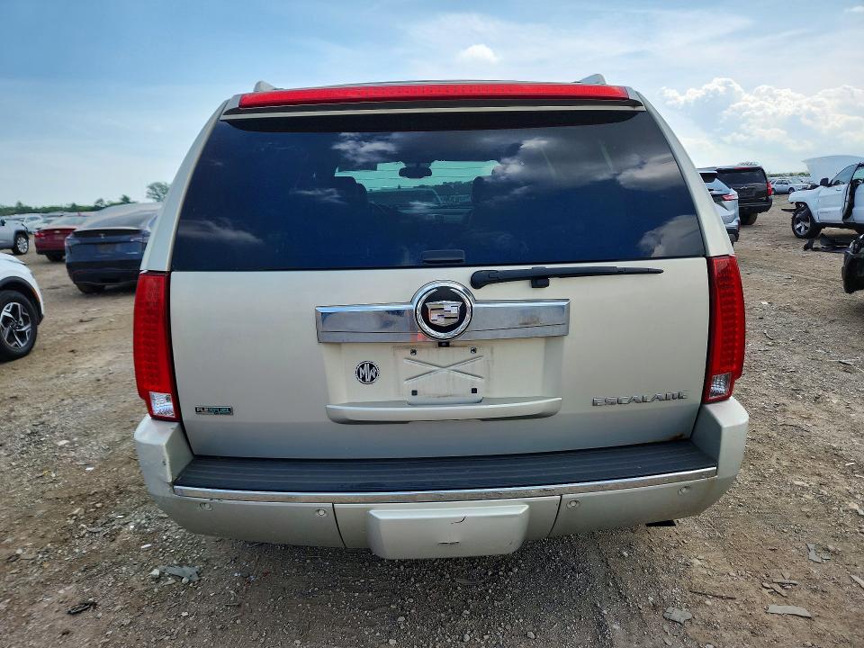 Photo 6 from auction – 2010 CADILLAC ESCALADE with VIN 1GYUKBEF1AR263903