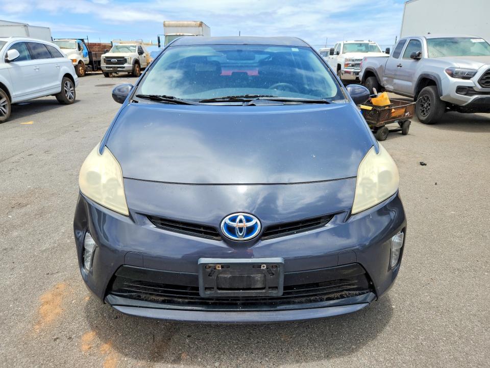 Photo 5 from auction – 2013 TOYOTA PRIUS with VIN JTDKN3DU0D5557346