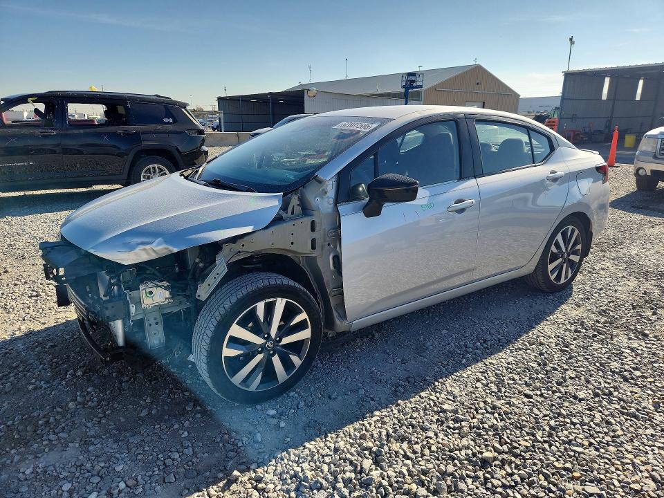 NISSAN VERSA 2021 z numerem VIN 3N1CN8FV1ML835083 - Zdjęcie z aukcji
