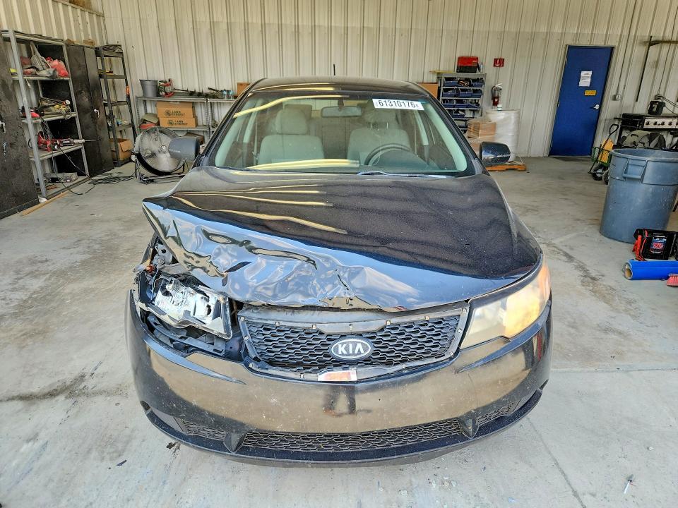Photo 5 from auction – 2013 KIA FORTE with VIN KNAFU4A28D5735157