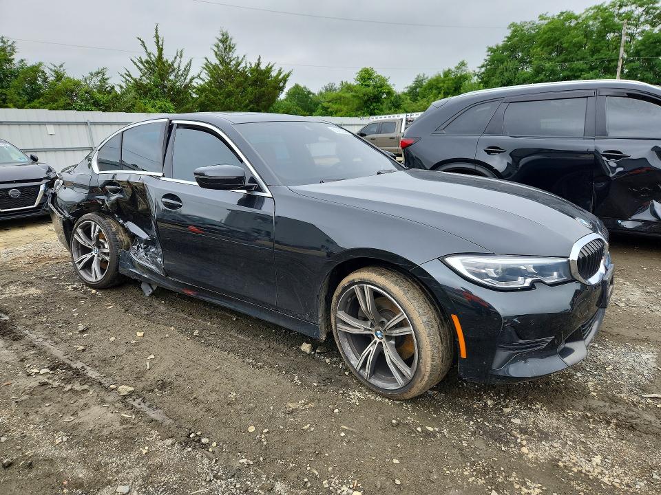 Photo 4 from auction – 2021 BMW 330XI with VIN 3MW5R7J00M8B92533
