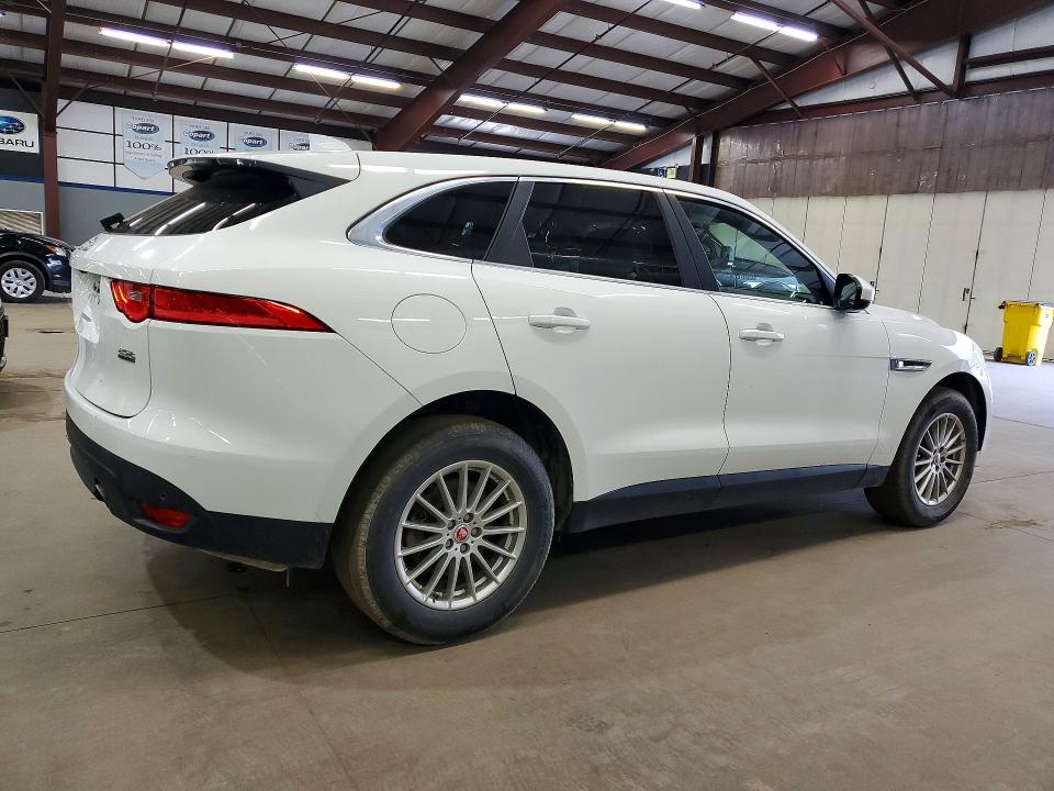 Photo 3 from auction – 2019 JAGUAR F-PACE with VIN SADCS2FXXKA356710