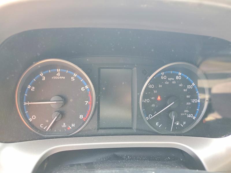 Photo 9 from auction – 2018 TOYOTA RAV4 with VIN JTMZFREV8JJ729986