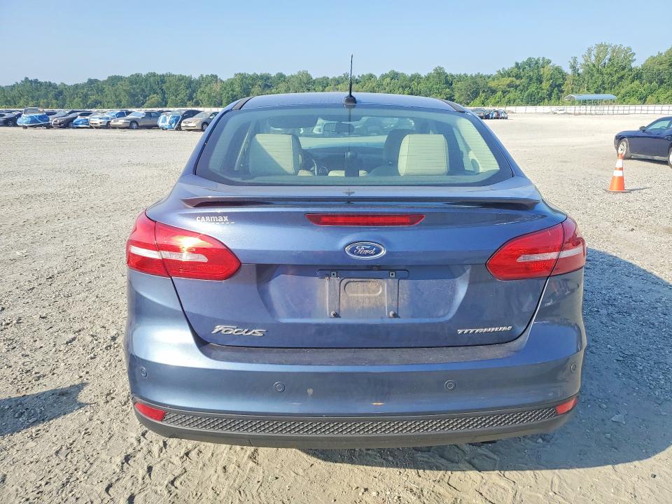 Photo 6 from auction – 2018 FORD FOCUS with VIN 1FADP3J23JL200777