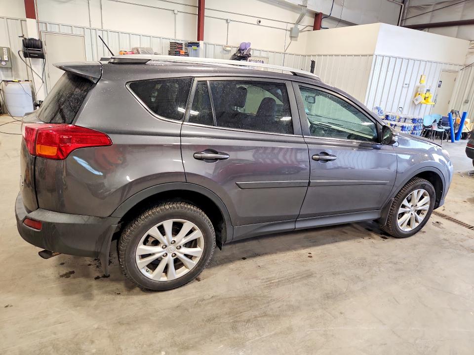 Photo 3 from auction – 2013 TOYOTA RAV4 with VIN 2T3DFREVXDW124139