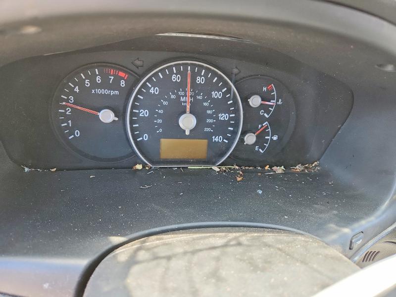 Photo 9 from auction – 2008 KIA RONDO with VIN KNAFG525987151804