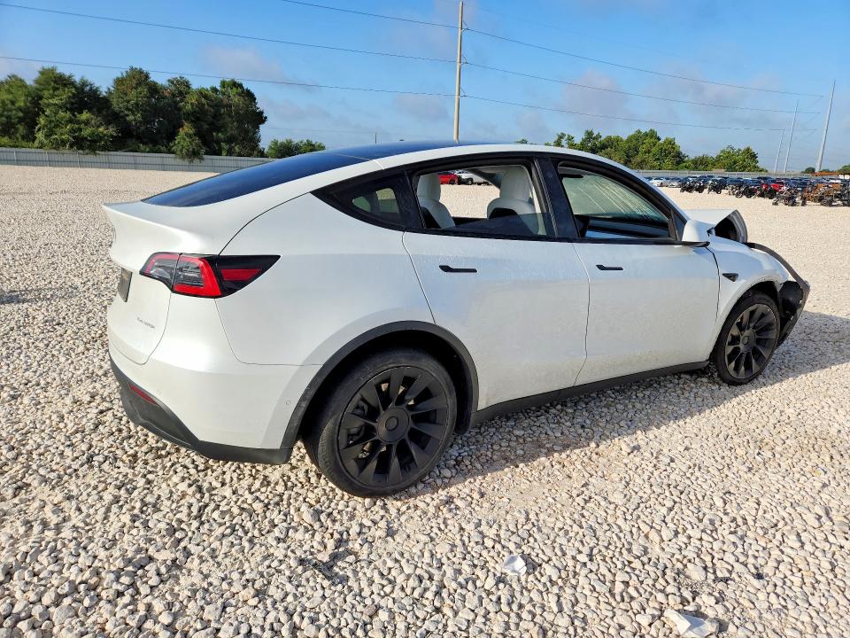 Photo 3 from auction – 2021 TESLA MODEL X EV with VIN 5YJYGDEE5MF100452