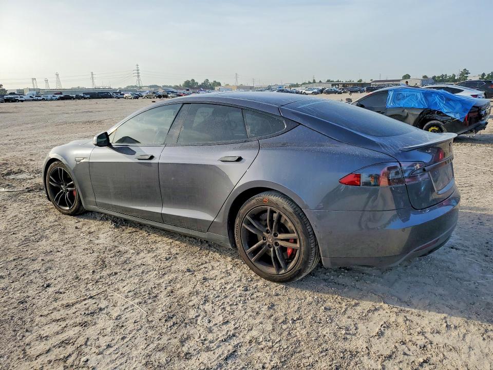 Photo 2 from auction – 2016 TESLA MODEL S with VIN 5YJSA1E46GF136510