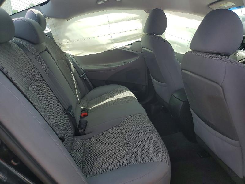 Photo 10 from auction – 2011 HYUNDAI SONATA with VIN 5NPEB4AC4BH300453
