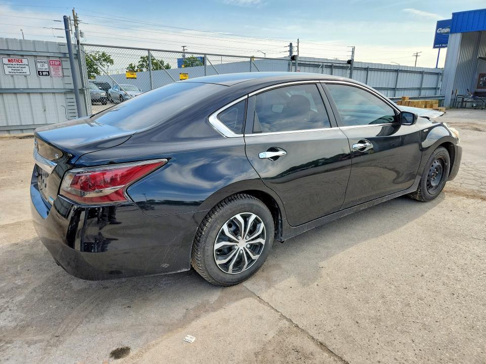 Photo 3 from auction – 2013 NISSAN ALTIMA with VIN 1N4AL3AP6DC279196