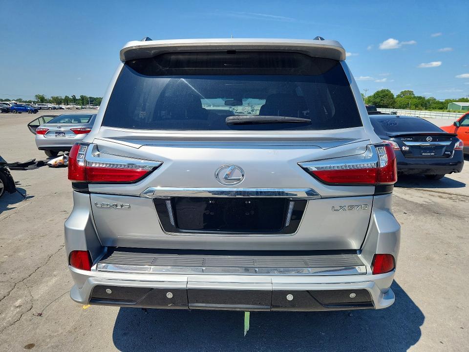 Photo 6 from auction – 2010 LEXUS LX with VIN JTJHY7AX5A4037066