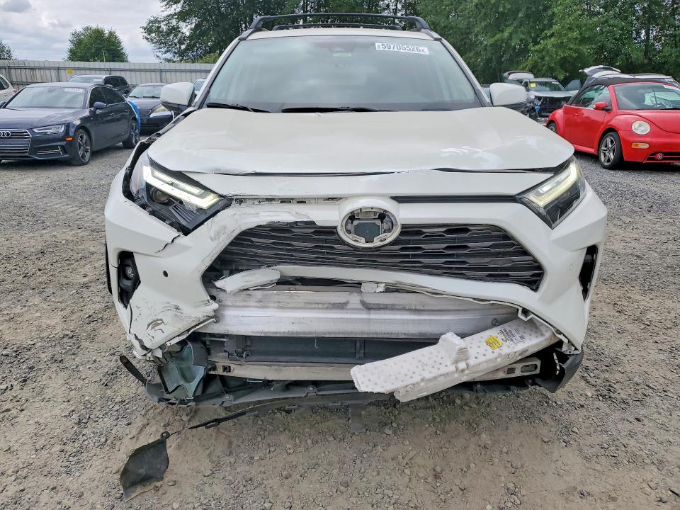 Photo 5 from auction – 2022 TOYOTA RAV4 with VIN 4T3D6RFV5NU065405