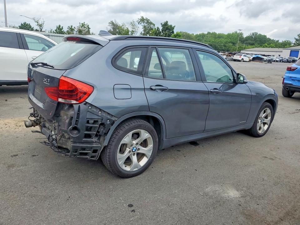 Photo 3 from auction – 2013 BMW X1 with VIN WBAVM1C51DVL64344