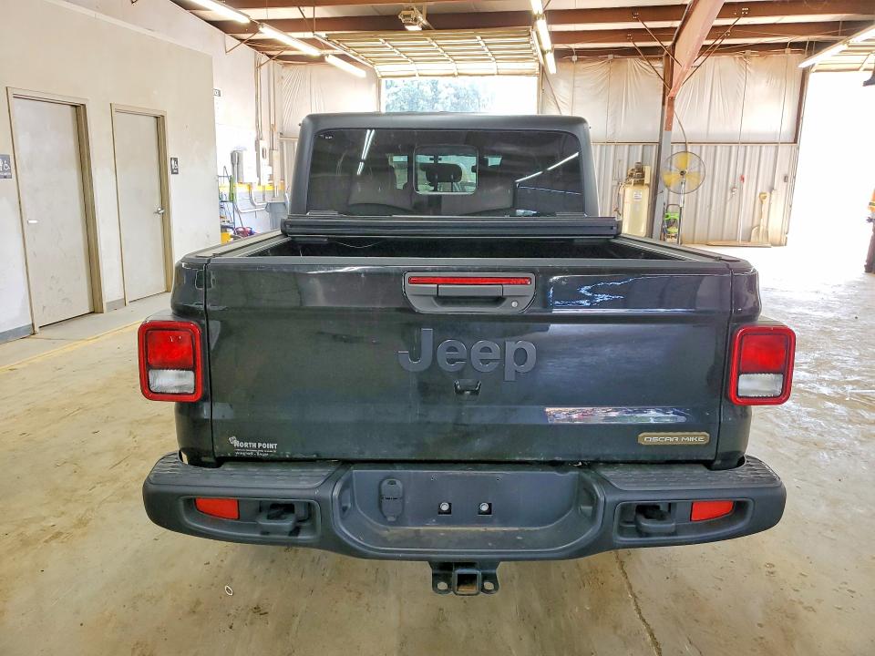 Photo 6 from auction – 2023 JEEP GLADIATOR with VIN 1C6HJTAGXPL519098