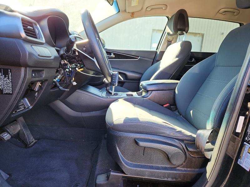 Photo 7 from auction – 2016 KIA SORENTO with VIN 5XYPG4A35GG139216
