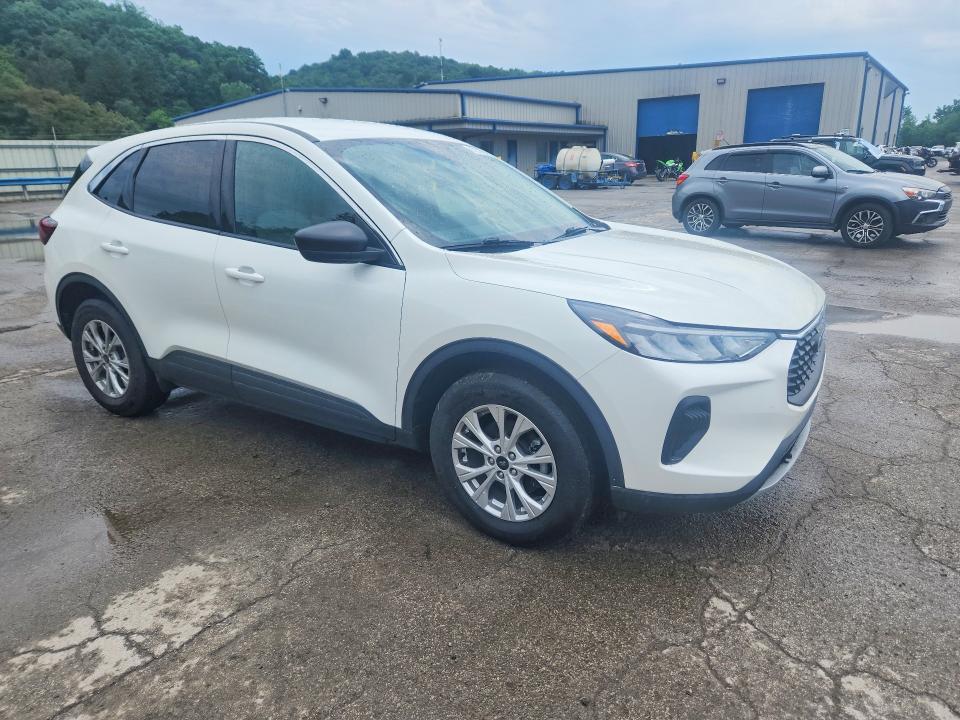 Photo 4 from auction – 2023 FORD ESCAPE with VIN 1FMCU9GN9PUB31868