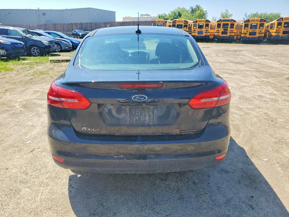 Photo 6 from auction – 2015 FORD FOCUS with VIN 1FADP3E27FL290520