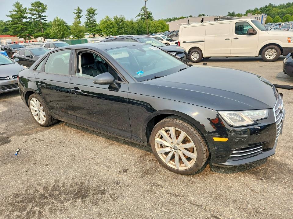 Photo 4 from auction – 2017 AUDI A4 with VIN WAUANAF4XHN008804