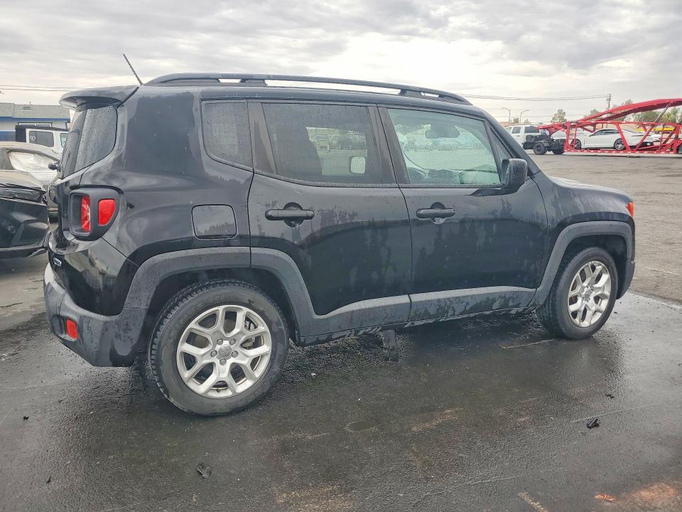 Photo 3 from auction – 2017 JEEP RENEGADE with VIN ZACCJABB9HPE61721
