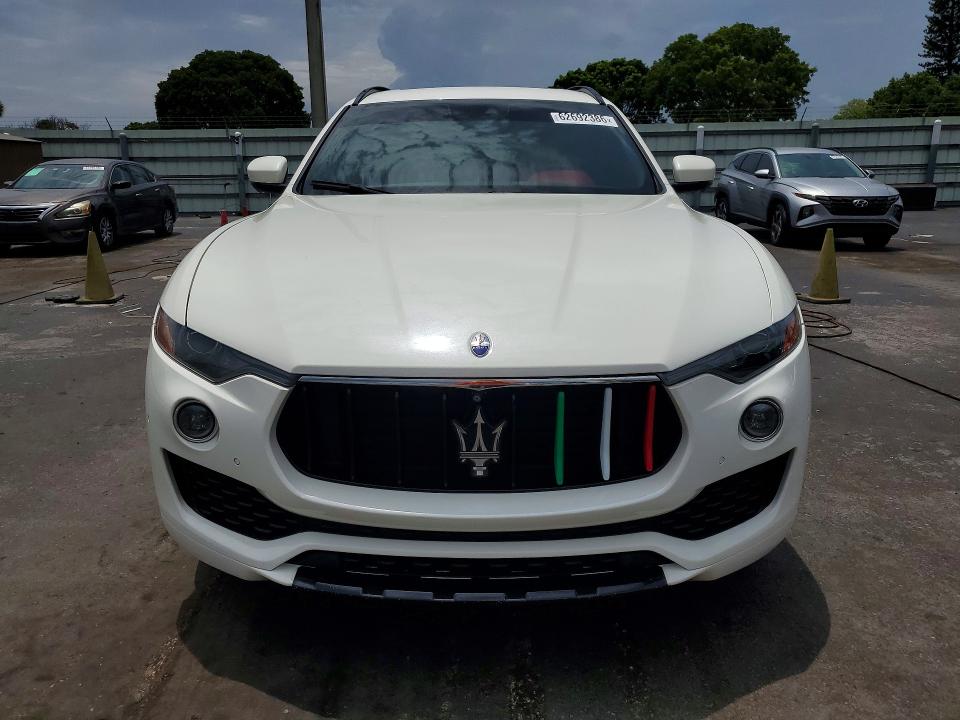Photo 5 from auction – 2018 MASERATI LEVANTE with VIN ZN661YUS0JX284352