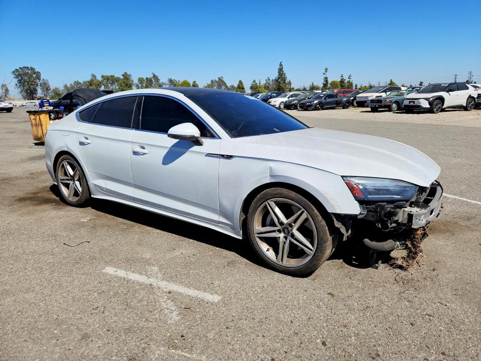 Photo 4 from auction – 2022 AUDI A5 with VIN WAUDACF55NA030158