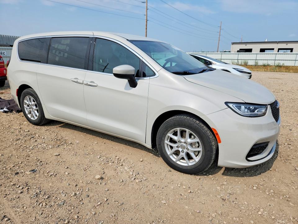 Photo 4 from auction – 2017 CHRYSLER PACIFICA with VIN 2C4RC1DG9HR587697