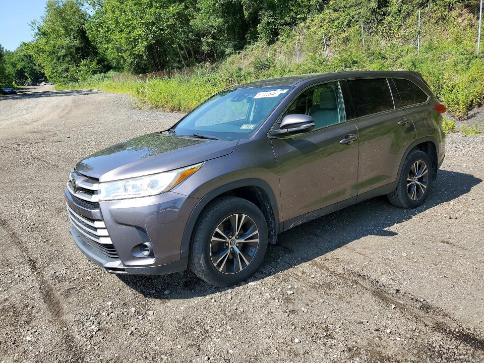 TOYOTA HIGHLANDER 2019 with VIN 5TDBZRFH3KS962468 - Photo from auction