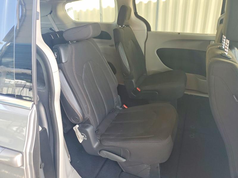 Photo 11 from auction – 2020 CHRYSLER PACIFICA with VIN 2C4RC1FG8LR128909
