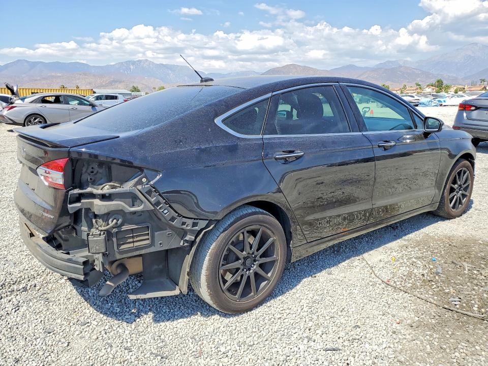 Photo 3 from auction – 2019 FORD FUSION with VIN 3FA6P0SU5KR174726