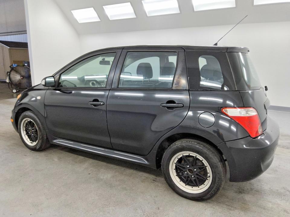 Photo 2 from auction – 2006 SCION XA with VIN JTKKT624460157373