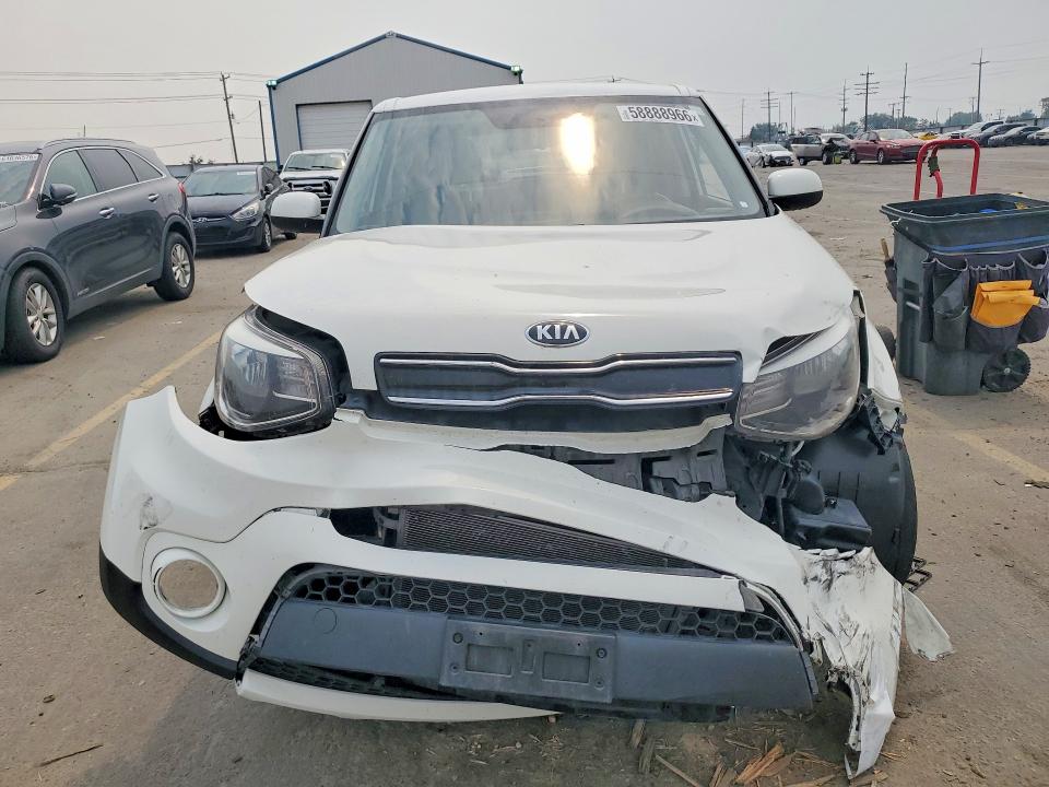 Photo 5 from auction – 2018 KIA SOUL with VIN KNDJP3A55J7560472