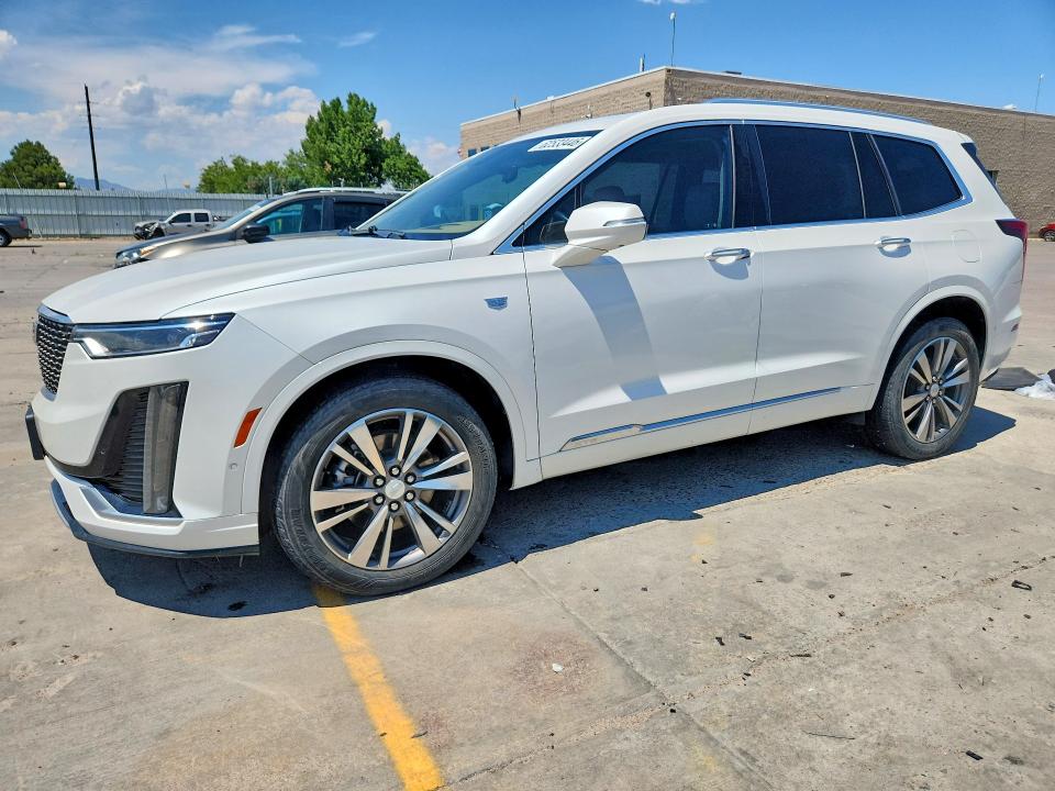 CADILLAC XT6 2021 with VIN 1GYKPFRS3MZ104893 - Photo from auction