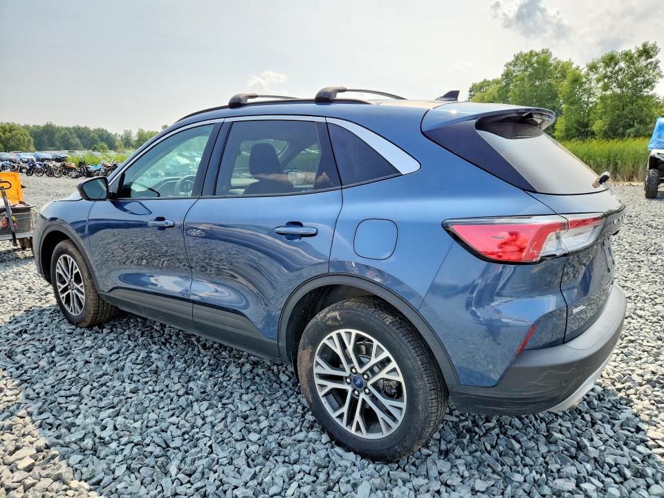 Photo 2 from auction – 2020 FORD ESCAPE with VIN 1FMCU9H67LUC13499