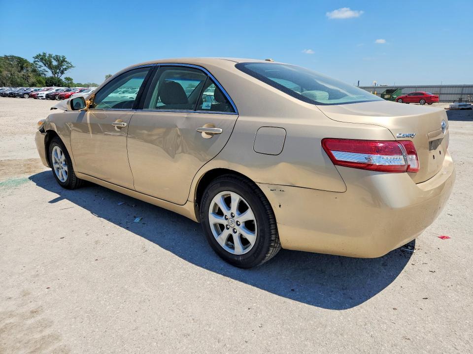 Zdjęcie 2 z aukcji – 2011 TOYOTA CAMRY z VIN 4T1BF3EK8BU228693