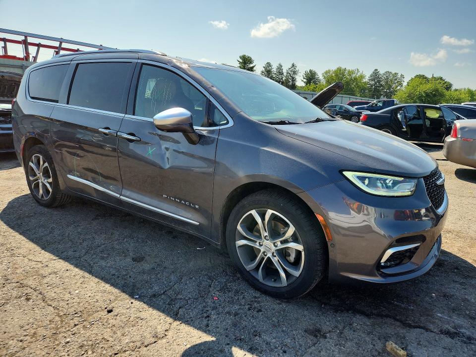 Photo 4 from auction – 2021 CHRYSLER PACIFICA with VIN 2C4RC3PG7MR606586