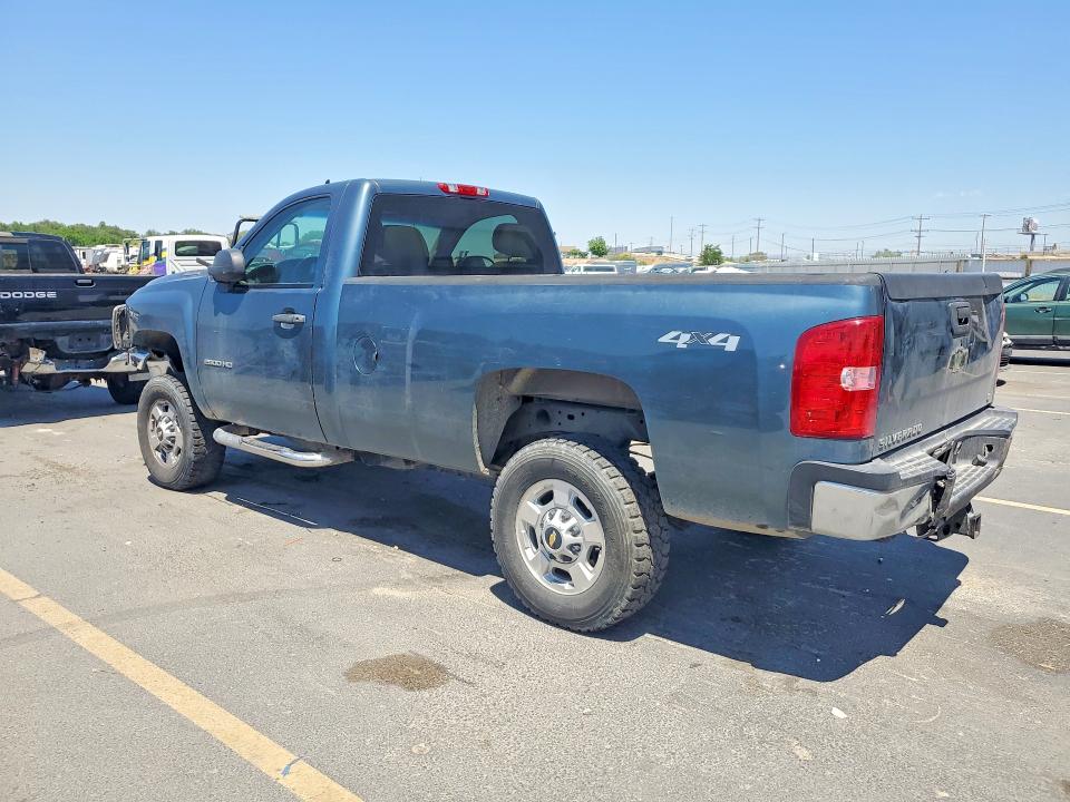 Photo 2 from auction – 2011 CHEVROLET SILVERADO with VIN 1GC0KXCG0BF168068