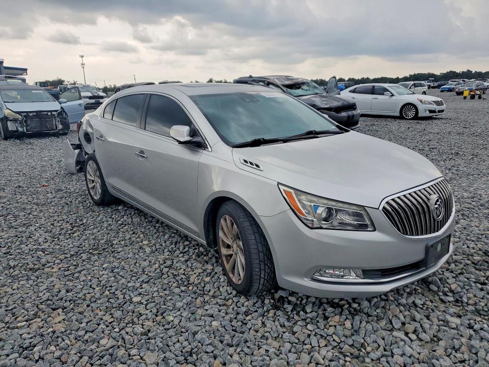 Photo 4 from auction – 2016 BUICK LACROSSE with VIN 1G4GB5G34GF173836