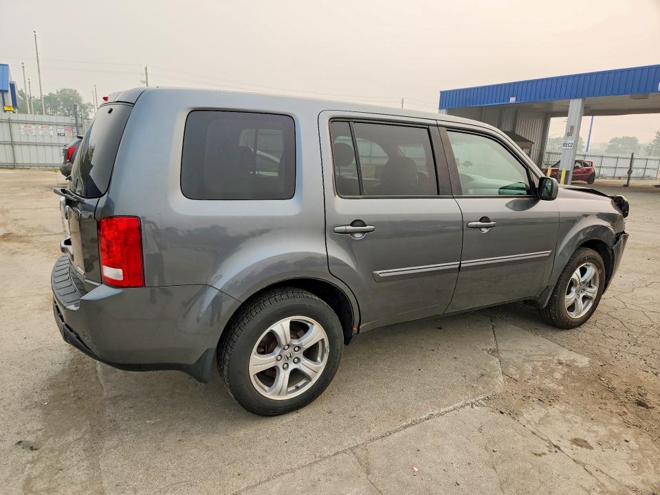 Photo 3 from auction – 2012 HONDA PILOT with VIN 5FNYF4H59CB082938