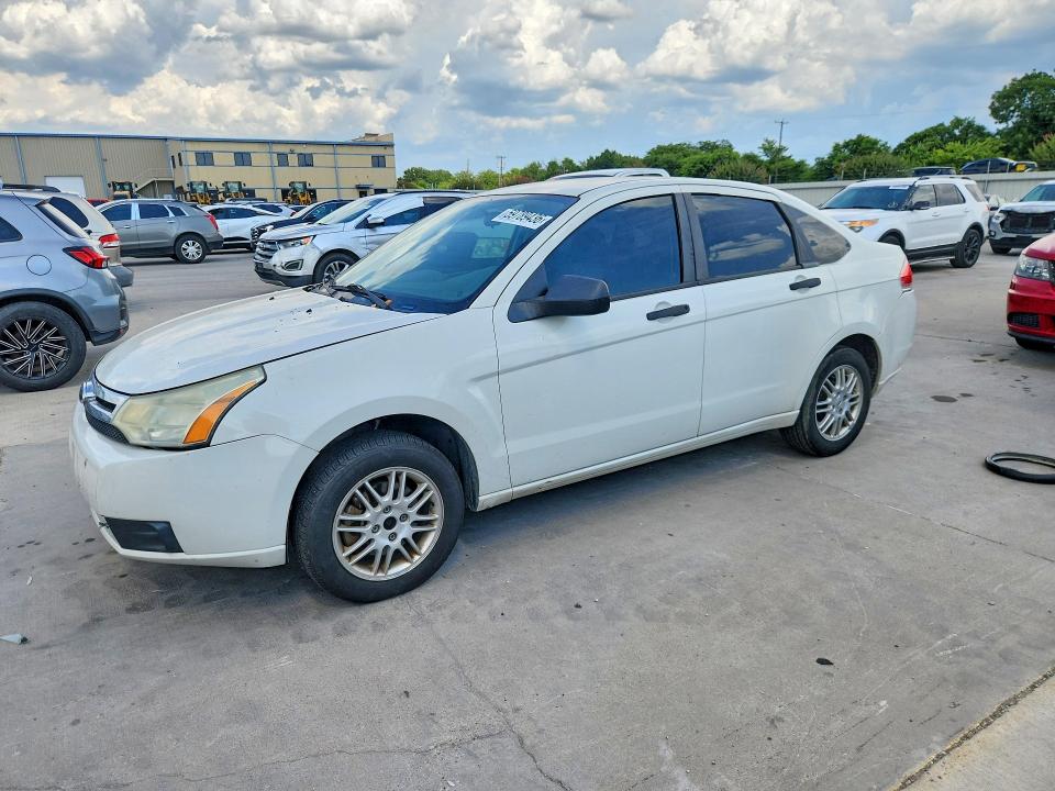 FORD FOCUS 2010 with VIN 1FAHP3FN8AW108275 - Photo from auction