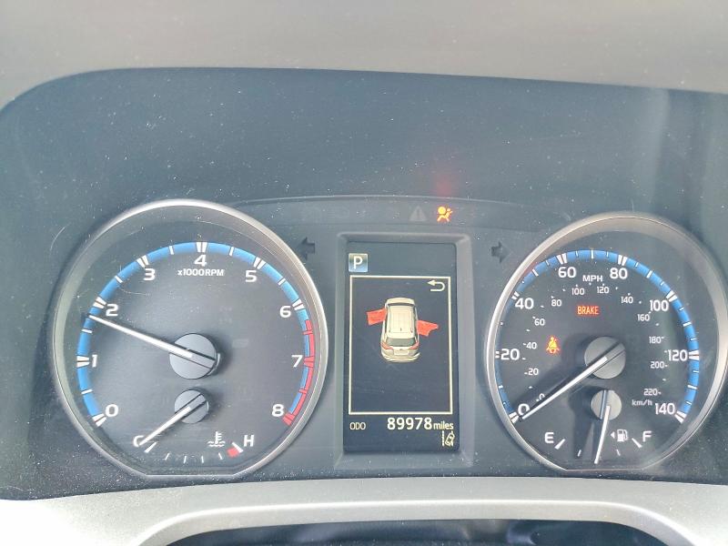 Photo 9 from auction – 2017 TOYOTA RAV4 with VIN 2T3BFREV4HW603489